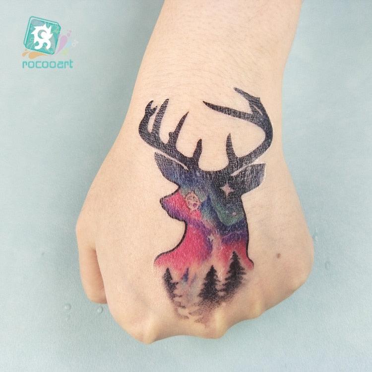 Autocollants temporaires imperméables de luxe Tête de cerf Tatouage moderne et coloré pour femmes et hommes