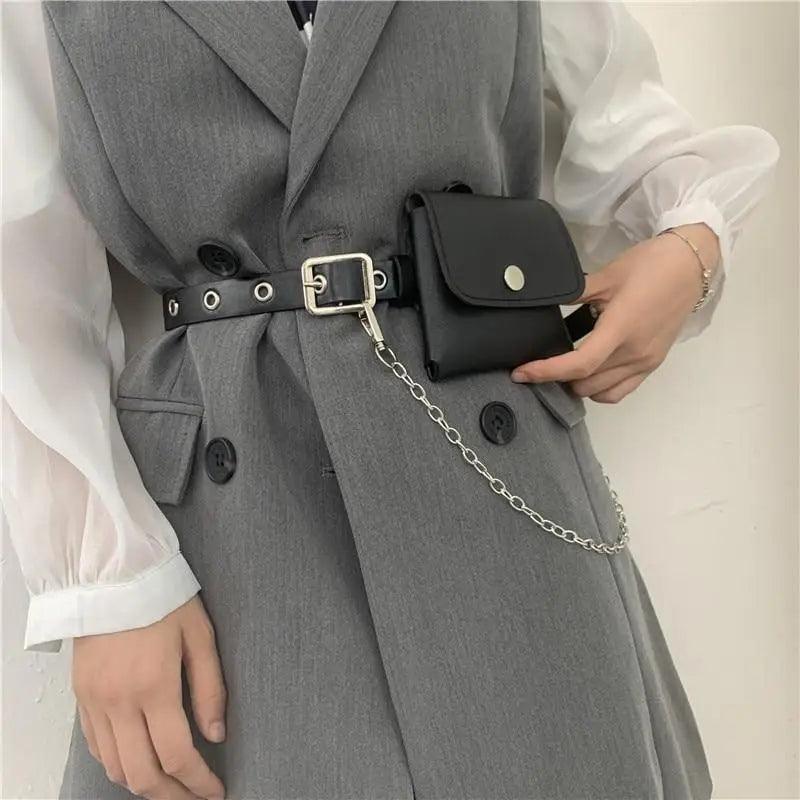 Sac Banane Luxe en Similicuir pour Femmes, Sac Ceinture Simple, Petite Sacoche Banane à Main avec Chaîne, Sac de Voyage Élégant pour Femmes