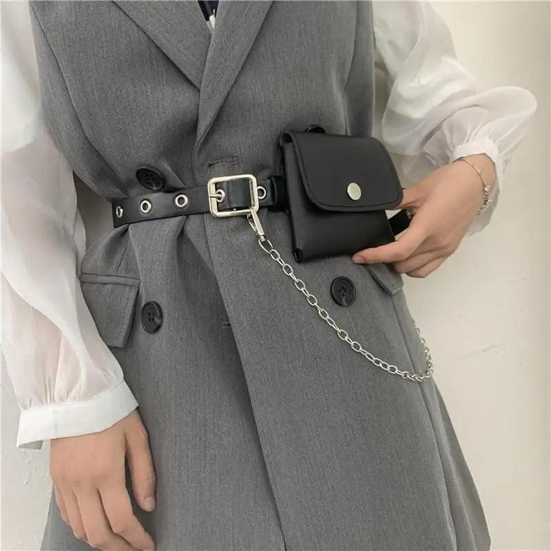 Sac Banane Luxe en Similicuir pour Femmes, Sac Ceinture Simple, Petite Sacoche Banane à Main avec Chaîne, Sac de Voyage Élégant pour Femmes