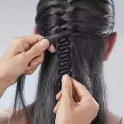 Outil magique pour tresse française