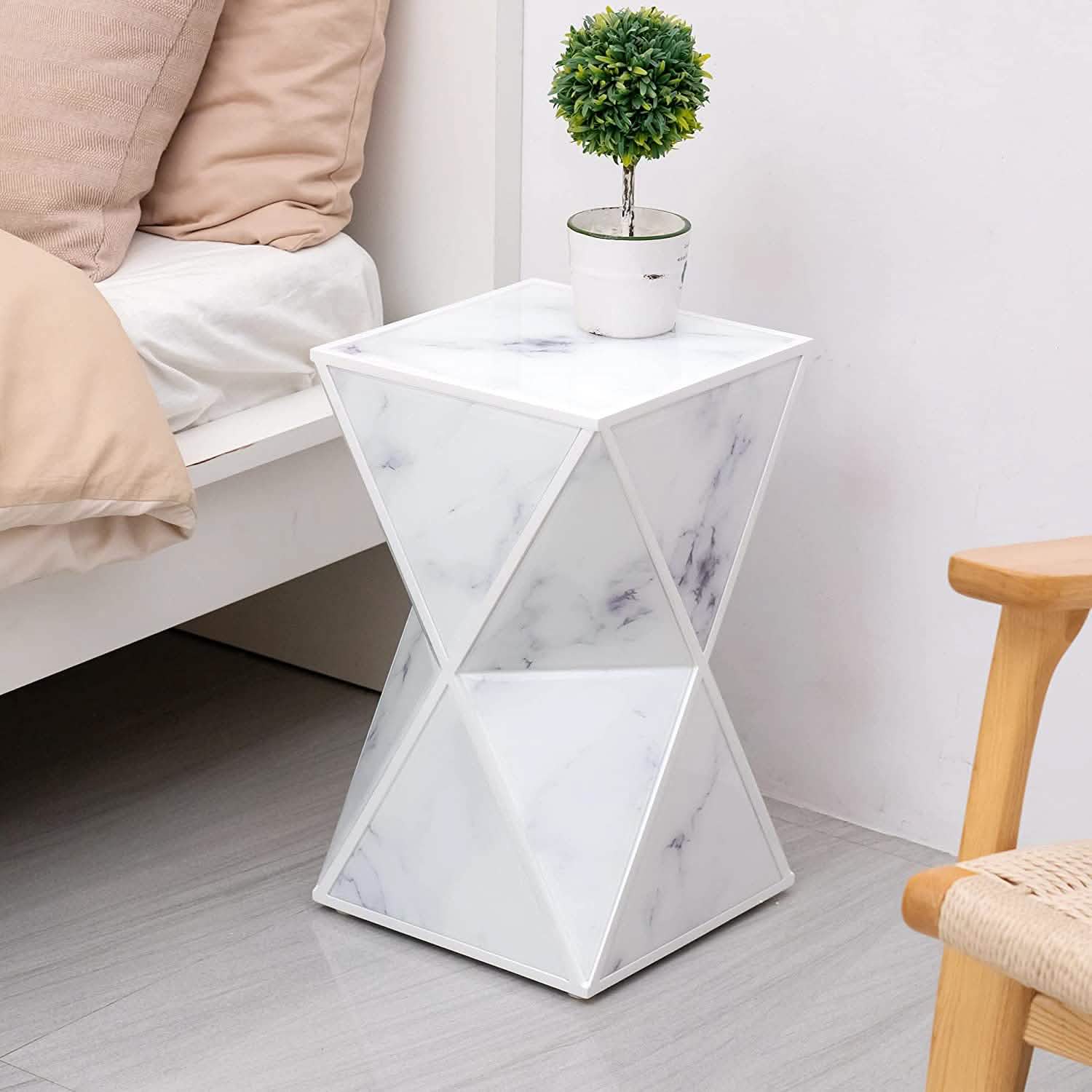 Table d'appoint en marbre, table de chevet contemporaine multifacettes