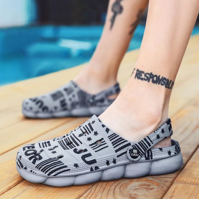 Sabots de jardin pour hommes, sandales décontractées d'été, sabots souples à mémoire de forme, chaussures d'hôpital, sandales d'eau de plage à enfiler pour hommes, chaussures d'eau antidérapantes, sabots de marche pour hommes camouflage de jardin d'été