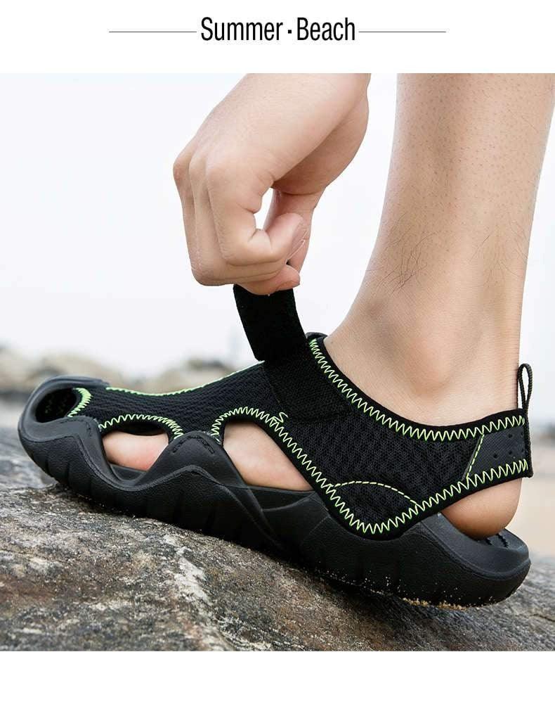Hommes Tongs Sandales Chaussons d'été Chaussons de plage d'été Sandales Respirantes Chaussures à enfiler Chaussures d'extérieur à enfiler Marche Décontractée Clogs à la Mode pour Hommes