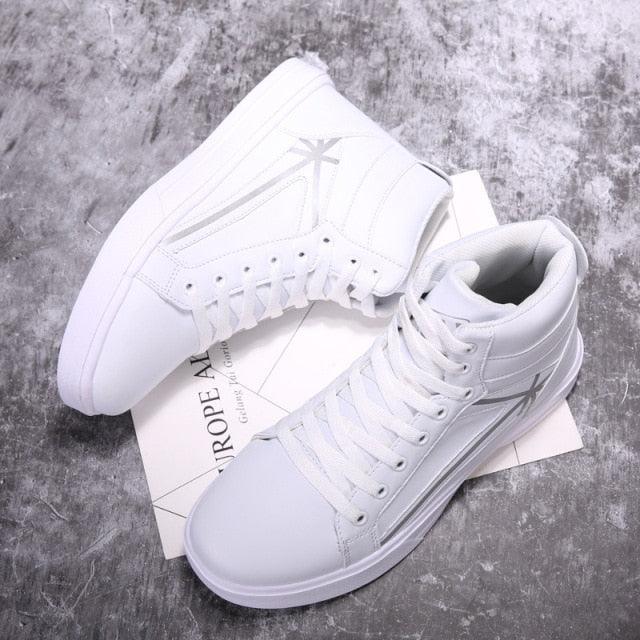 Baskets montantes pour hommes Chaussures de sport urbaines respirantes Style Hip Hop Tendance Baskets décontractées Baskets de marche confortables et respirantes pour hommes