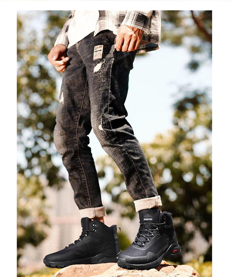 Bottes chaudes pour hommes Bottes de neige en peluche Bottes de randonnée antidérapantes d'extérieur Bottes d'hiver montantes imperméables pour hommes Bottes de neige doublées chaudes Chaussures en cuir antidérapantes
