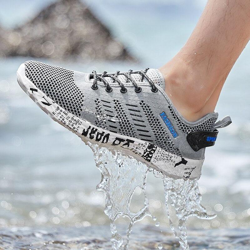 Chaussures aquatiques pour hommes antidérapantes, résistantes à l'usure, respirantes, à séchage rapide, pour la pêche, légères, à séchage rapide, pour la plage et les activités aquatiques.