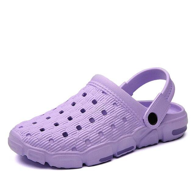 Sandales Homme Chaussures d'été en Caoutchouc sans Goût en Plastique Unisexe Chaussures de Jardin Noires Sandales Plates de Plage Homme Chaussures d'Eau Antidérapantes Légères Chaussures de Marche Décontractées à Enfiler pour la Maison en Vacances