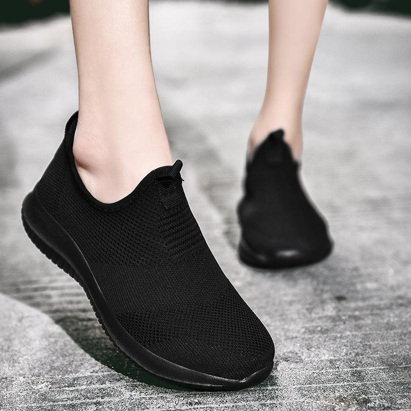 Chaussures de sport légères pour hommes, baskets décontractées à enfiler, chaussures de marche, baskets chaussettes, chaussures de plage respirantes en maille pour l'été, espadrilles athlétiques confortables en maille