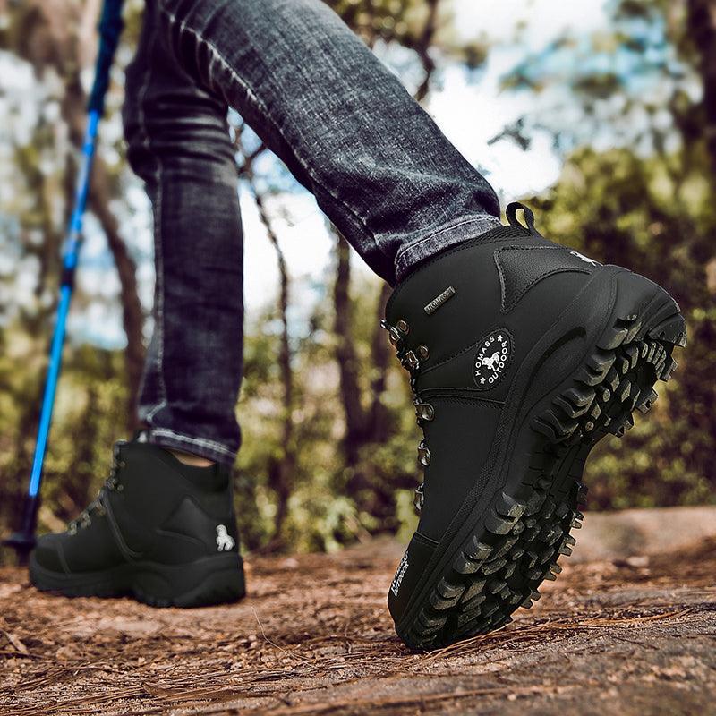 Bottes de Randonnée Étanche Respirantes pour Hommes, Bottes Tactiques de Combat, Nouvelles Chaussures d'Escalade d'Extérieur, Bottes d'Hiver Antidérapantes Doublées de Fourrure, Chaussures de Marche en Cuir pour Hommes