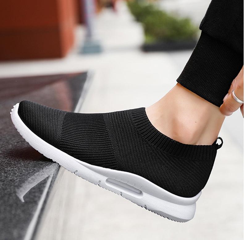 Chaussures de course légères pour hommes, baskets de jogging respirantes, chaussures décontractées pour couples, chaussures de marche d'extérieur antidérapantes, chaussures de sport décontractées en maille pour l'entraînement
