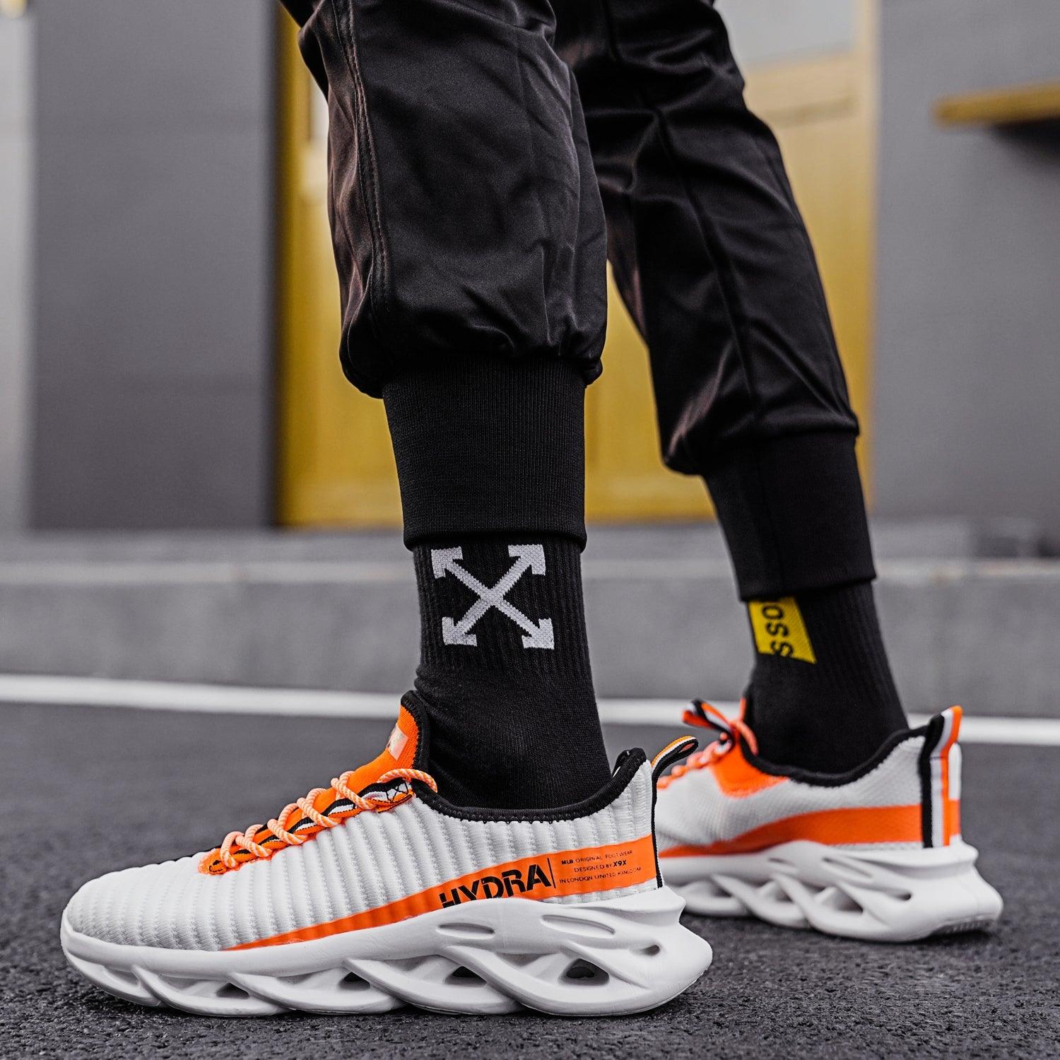 Baskets modernes pour hommes, respirantes, noires, tendance, pour la marche, décontractées, légères, de sport, antidérapantes, pour le tennis