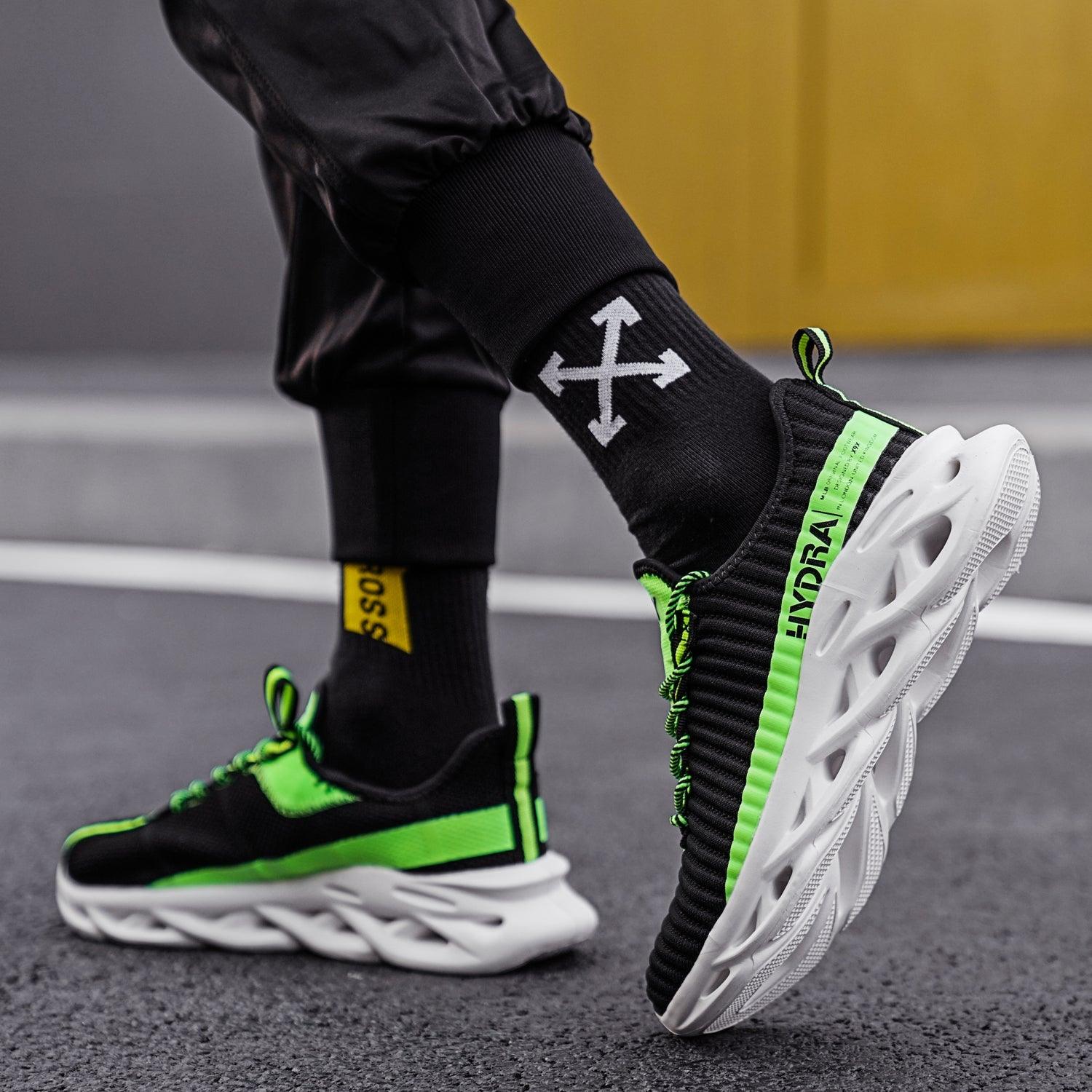 Baskets modernes pour hommes, respirantes, noires, tendance, pour la marche, décontractées, légères, de sport, antidérapantes, pour le tennis
