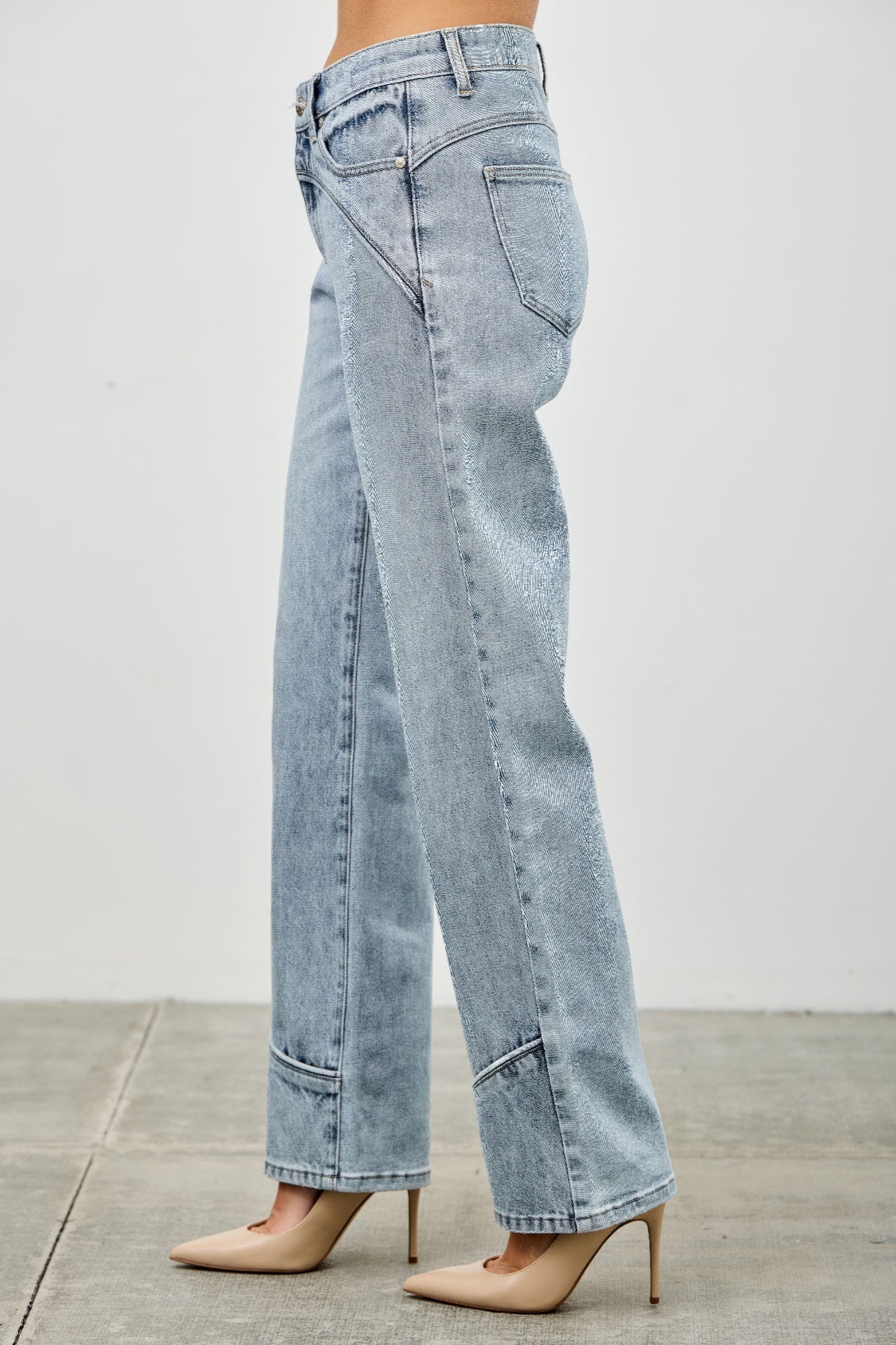 Droit taille mi-haute avec passepoil
