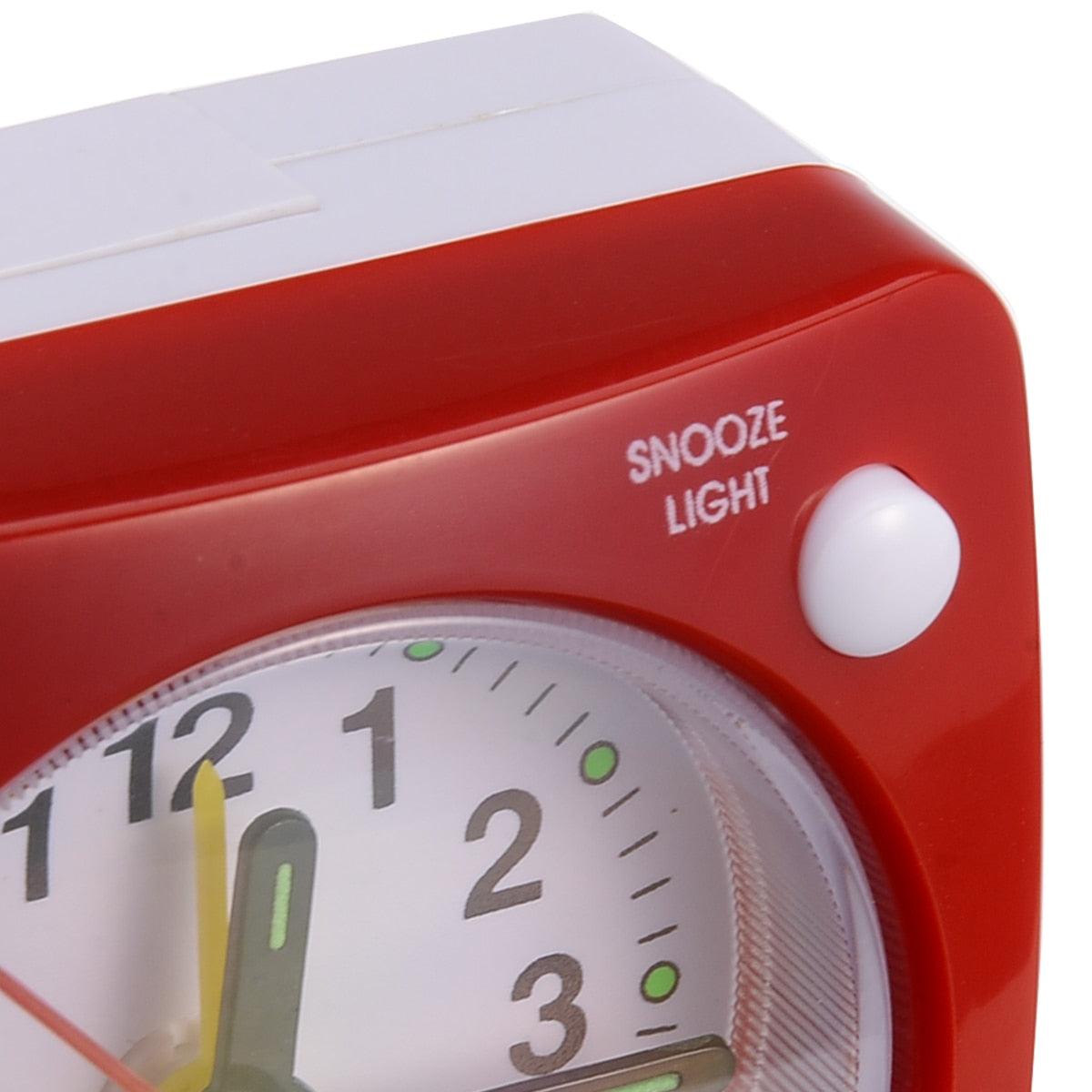 Mini réveil carré de chevet à mouvement silencieux Mini réveil carré de chevet à mouvement silencieux Réveil étudiant silencieux avec répétition Réveil étudiant silencieux avec répétition Sans tic-tac avec lumière LED pour la décoration