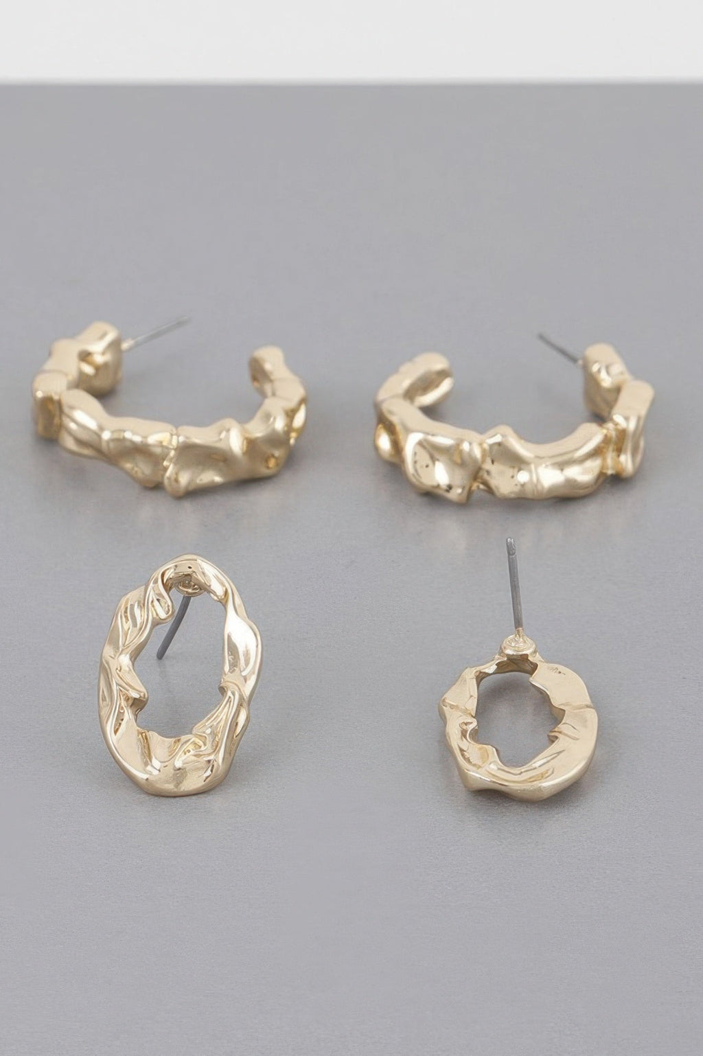 Ensemble de mini boucles d'oreilles créoles texturées à fermoir