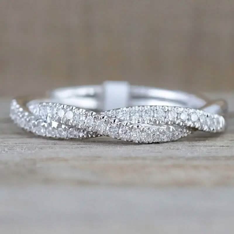 Bague torsadée minimaliste en argent 925 et zircone