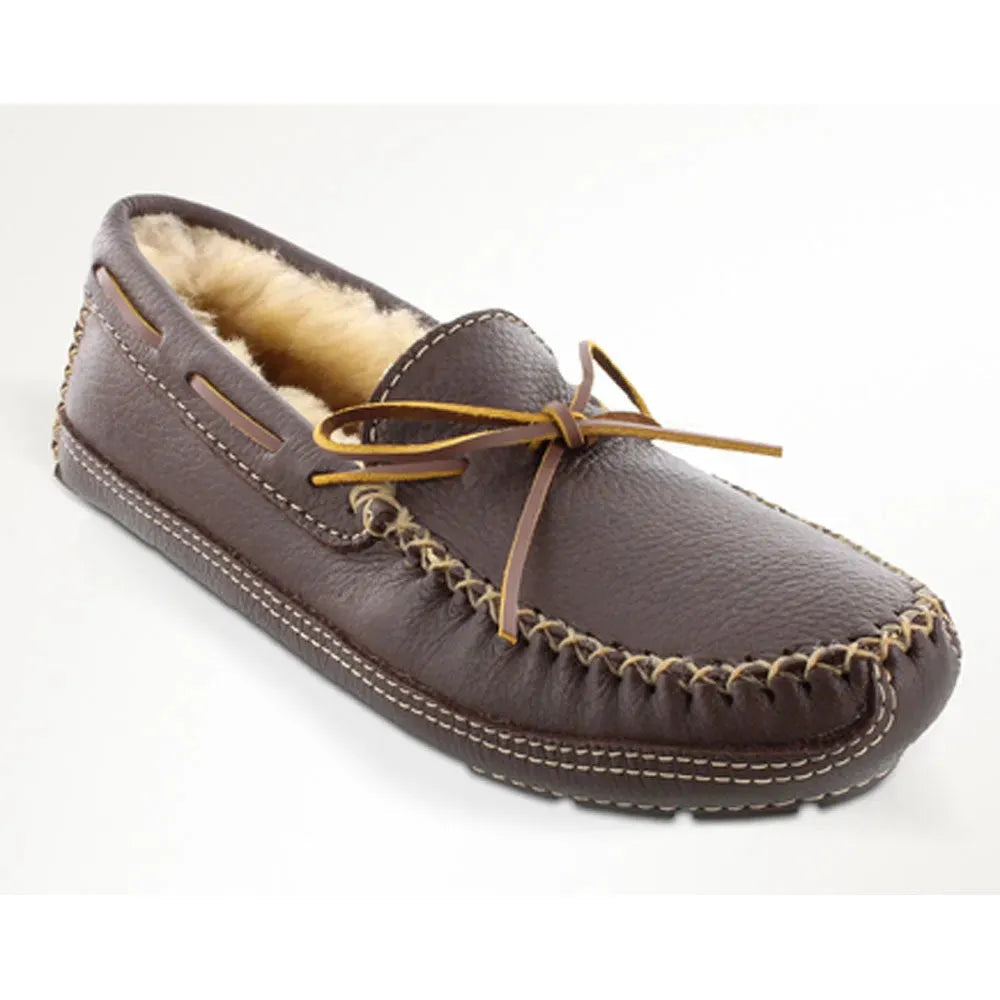 Chaussons Minnetonka en peau de mouton d'élan - Chaussons pour homme
