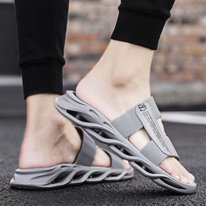 Tongs d'été décontractées modernes, sandales de piscine, chaussons pour hommes, chaussures de tennis, baskets, pantoufles confortables à mémoire de forme, pantoufles d'extérieur, pantoufles de luxe d'intérieur pour hommes