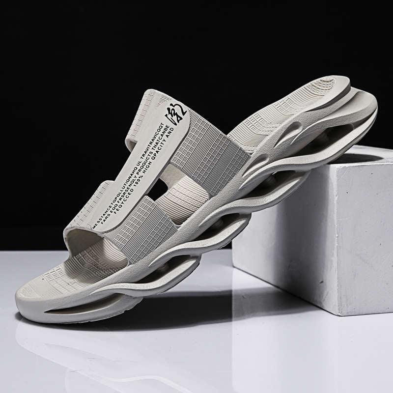 Tongs d'été décontractées modernes, sandales de piscine, chaussons pour hommes, chaussures de tennis, baskets, pantoufles confortables à mémoire de forme, pantoufles d'extérieur, pantoufles de luxe d'intérieur pour hommes
