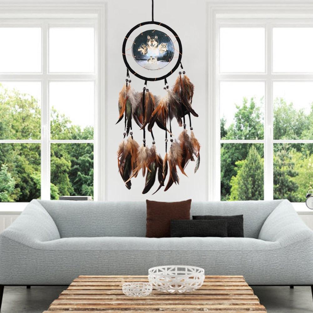 Attrape-rêves moderne Loup Totem Ornements à suspendre pour voiture Pendentif Loup Décor Plumes traditionnelles Carillons éoliens faits à la main pour chambre à coucher Décorations murales Artisanat