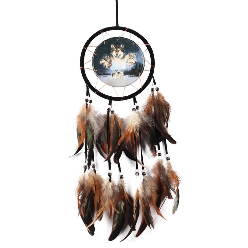 Attrape-rêves moderne Loup Totem Ornements à suspendre pour voiture Pendentif Loup Décor Plumes traditionnelles Carillons éoliens faits à la main pour chambre à coucher Décorations murales Artisanat
