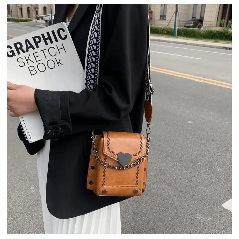 Sac à bandoulière moderne, élégant et magnifique en forme de cœur avec clous, pour femmes et jeunes filles