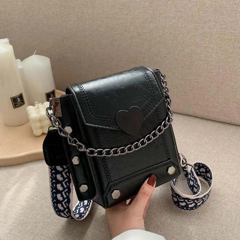Sac à bandoulière moderne, élégant et magnifique en forme de cœur avec clous, pour femmes et jeunes filles