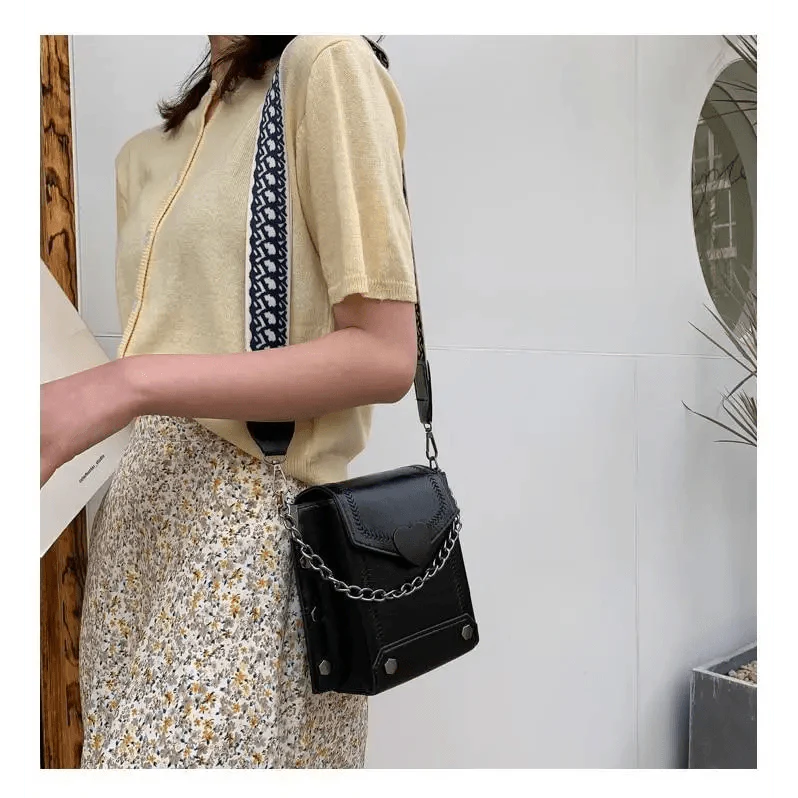 Sac à bandoulière moderne, élégant et magnifique en forme de cœur avec clous, pour femmes et jeunes filles