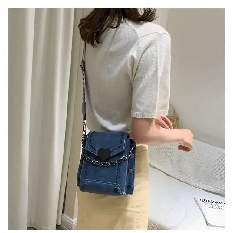 Sac à bandoulière moderne, élégant et magnifique en forme de cœur avec clous, pour femmes et jeunes filles