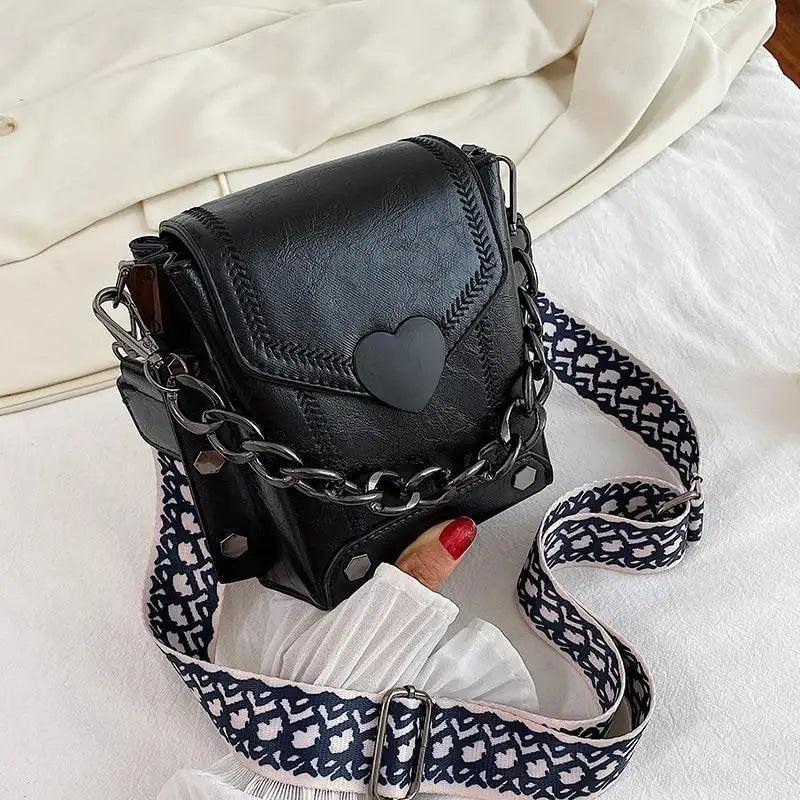 Sac à bandoulière moderne, élégant et magnifique en forme de cœur avec clous, pour femmes et jeunes filles