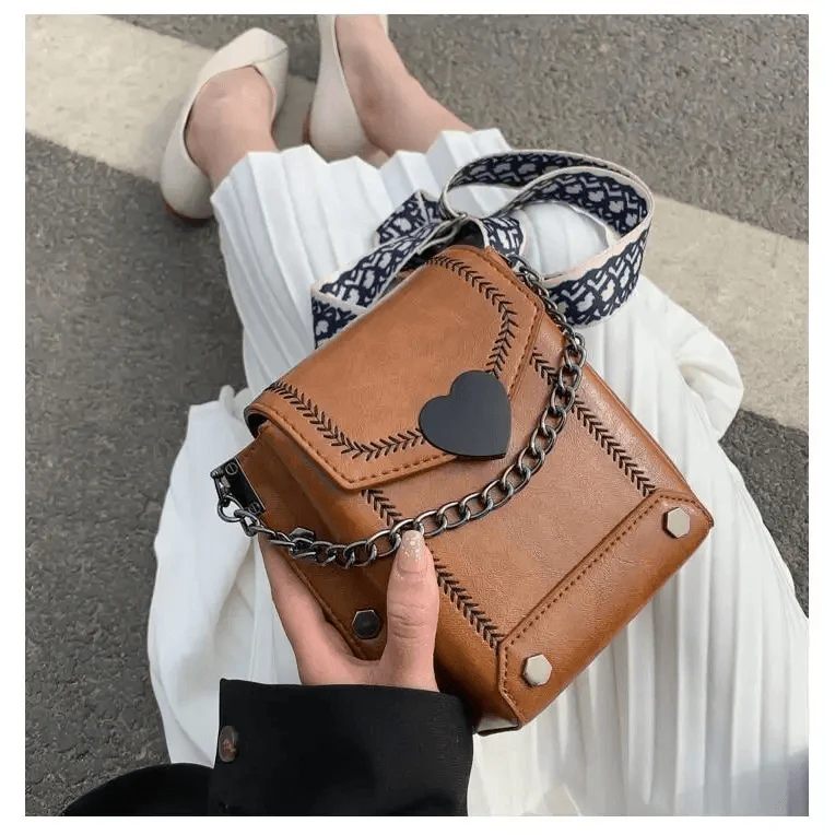 Sac à bandoulière moderne, élégant et magnifique en forme de cœur avec clous, pour femmes et jeunes filles