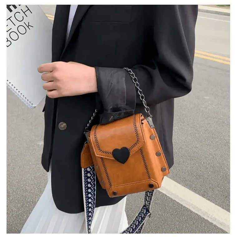 Sac à bandoulière moderne, élégant et magnifique en forme de cœur avec clous, pour femmes et jeunes filles