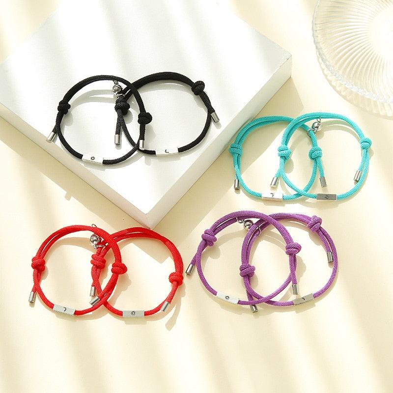 Bracelets assortis modernes avec breloques soleil et lune, bracelets magnétiques réglables pour couples, bracelets en corde rouge, bracelet d'attraction pour couple et bracelet d'amitié pour petit ami/petite amie