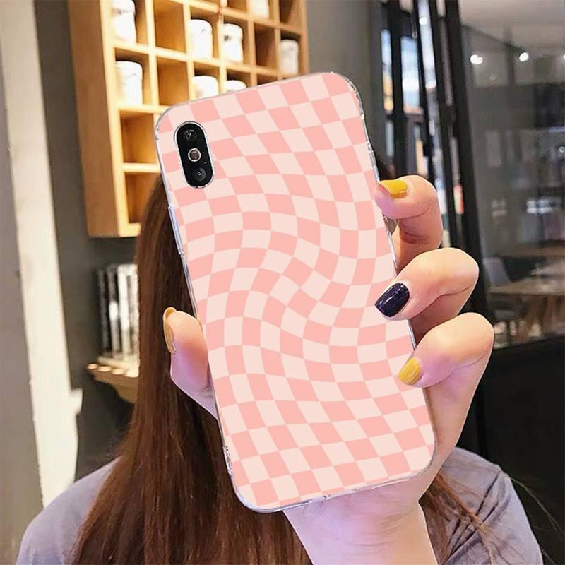 Coque de téléphone à motif damier moderne et unique pour iPhone 11 12 13 Mini Pro Max, motif damier noir et blanc, coque élégante pour filles