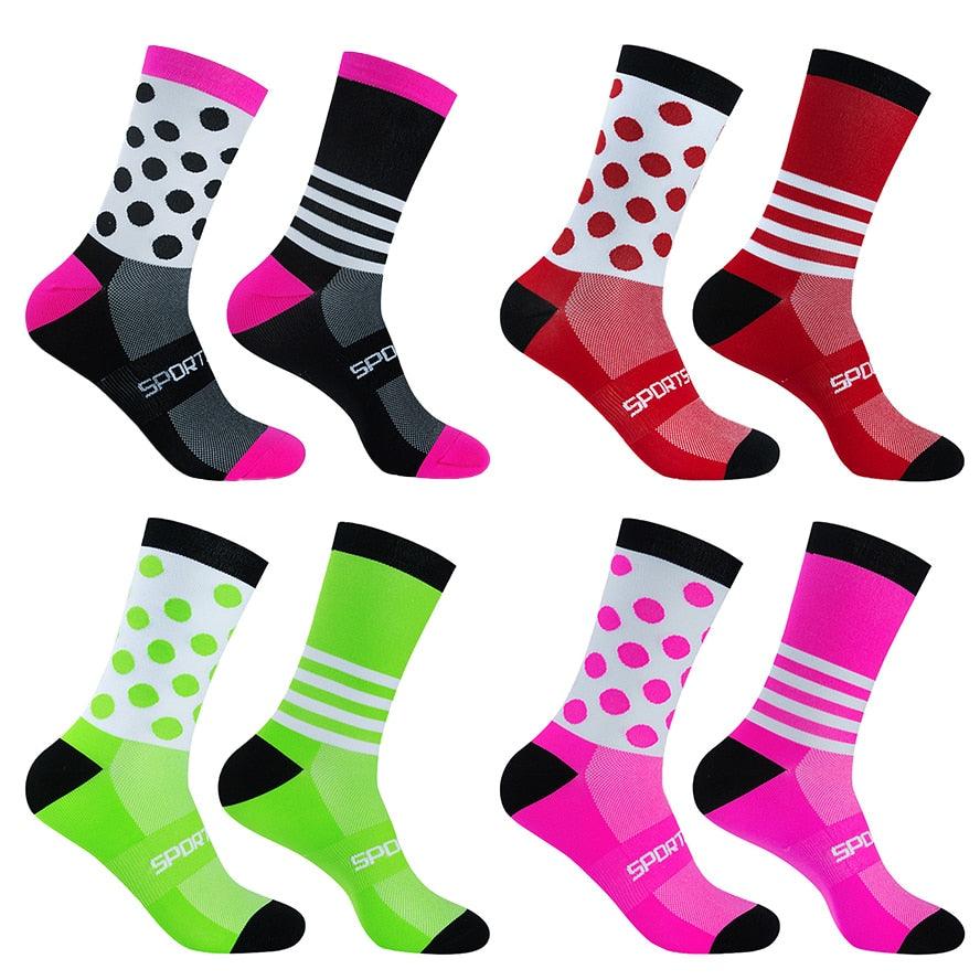 Chaussettes de cyclisme modernes unisexes pour hommes et femmes Chaussettes de sport d'extérieur Chaussures de vélo pour vélo de route Course Basketball Chaussettes de sport pour le cyclisme