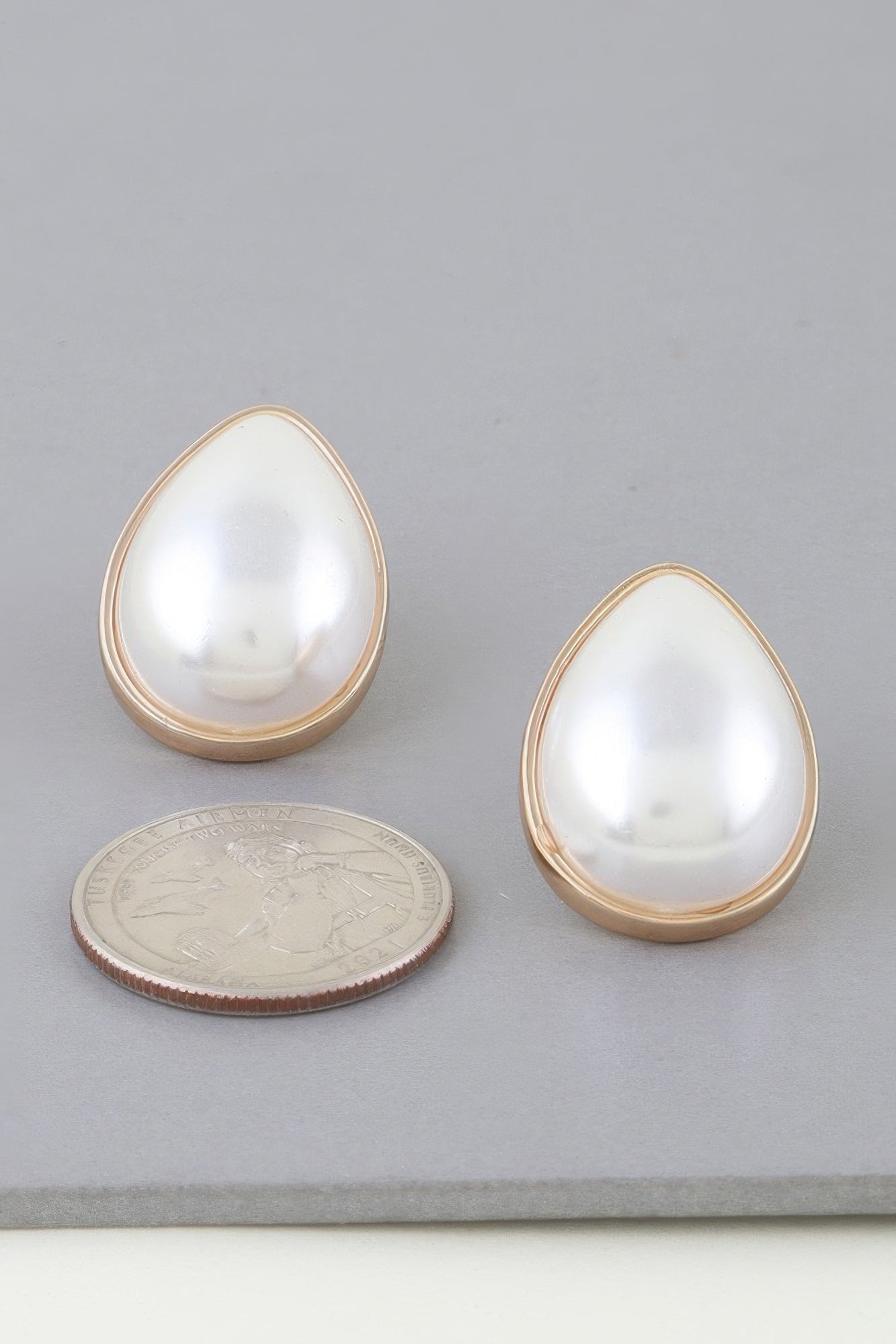 Boucles d'oreilles pendantes Perle Modeste