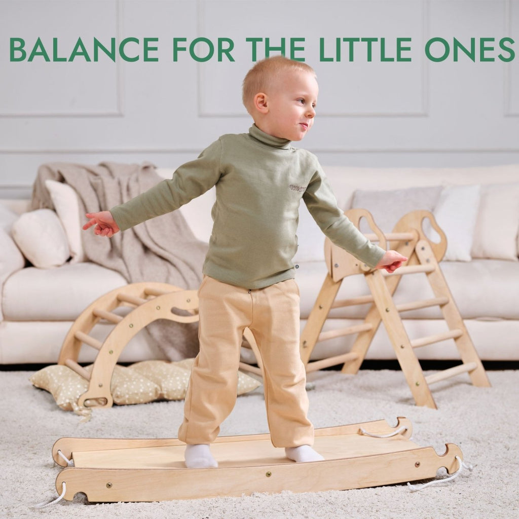 Ensemble d'escalade Montessori 4 en 1 : Triangle de Pikler, arche, planche de glisse et coussin pour tout-petits (1-3 ans)