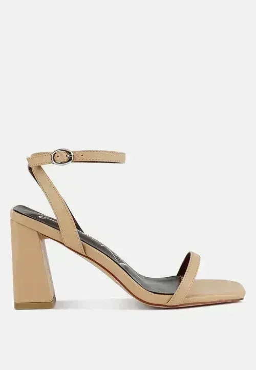 Sandales à talon carré et bride cheville Mooncut