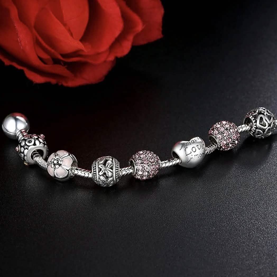 Bracelet jonc avec pendentif cœur gravé « LOVE » pour la fête des mères