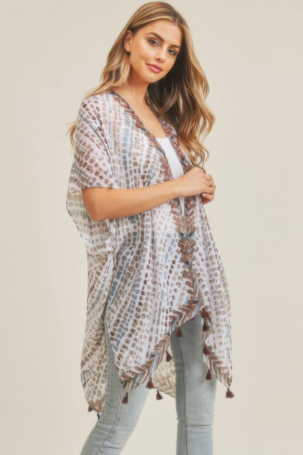 Kimono à glands avec motifs à plusieurs tirets