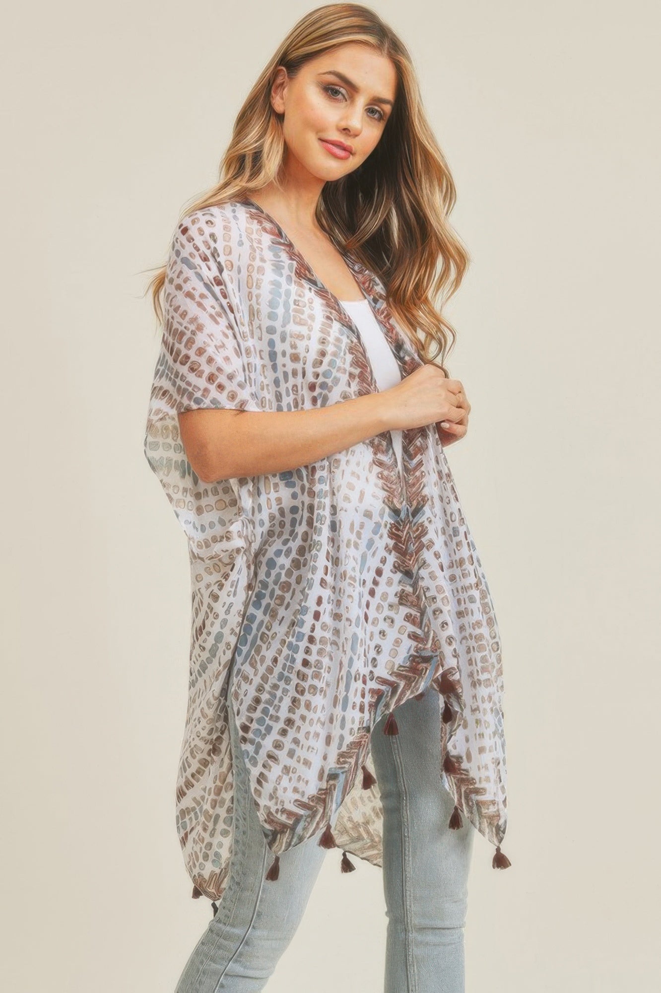 Kimono à glands avec motifs à plusieurs tirets
