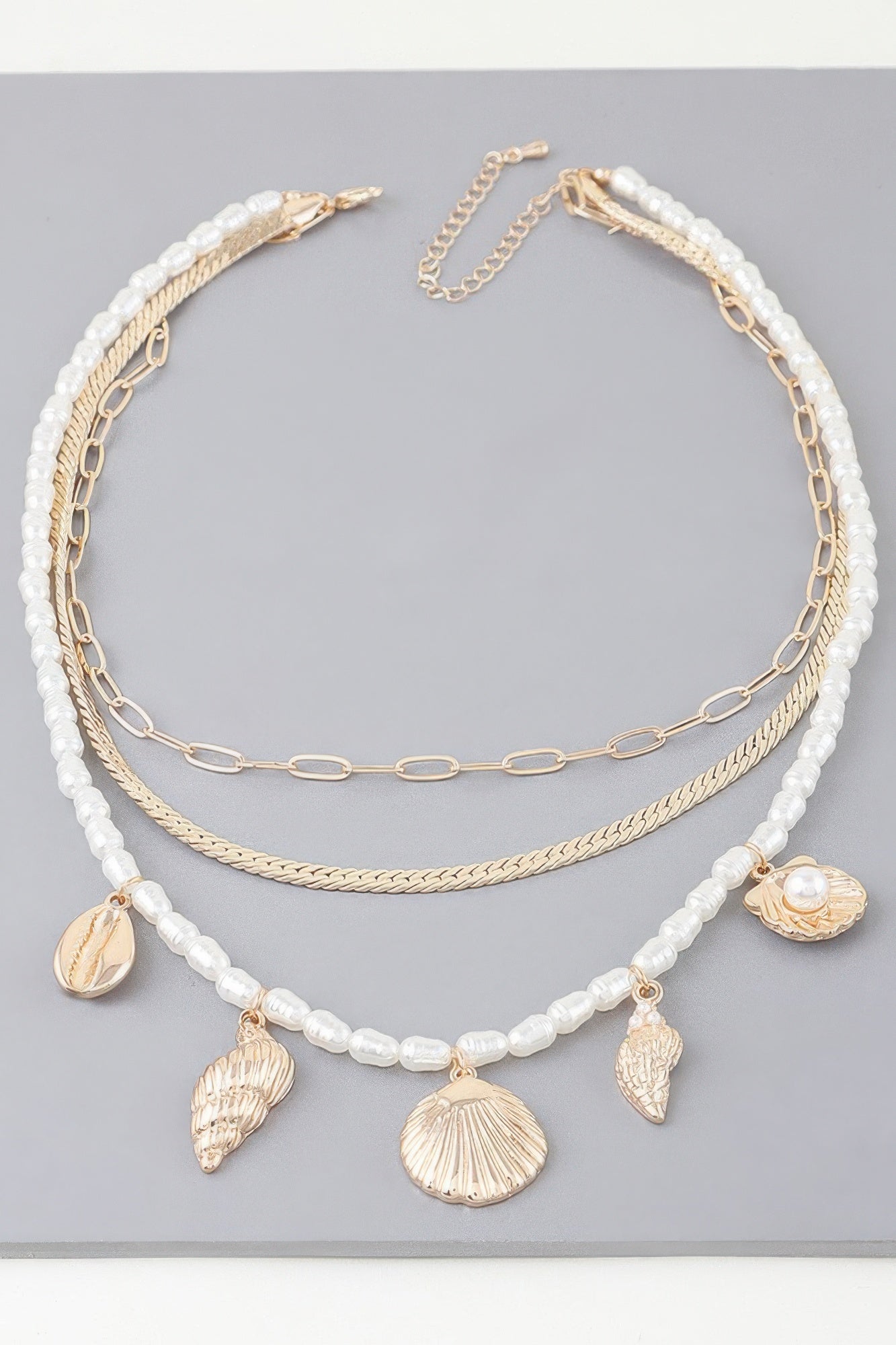 Collier multicoque