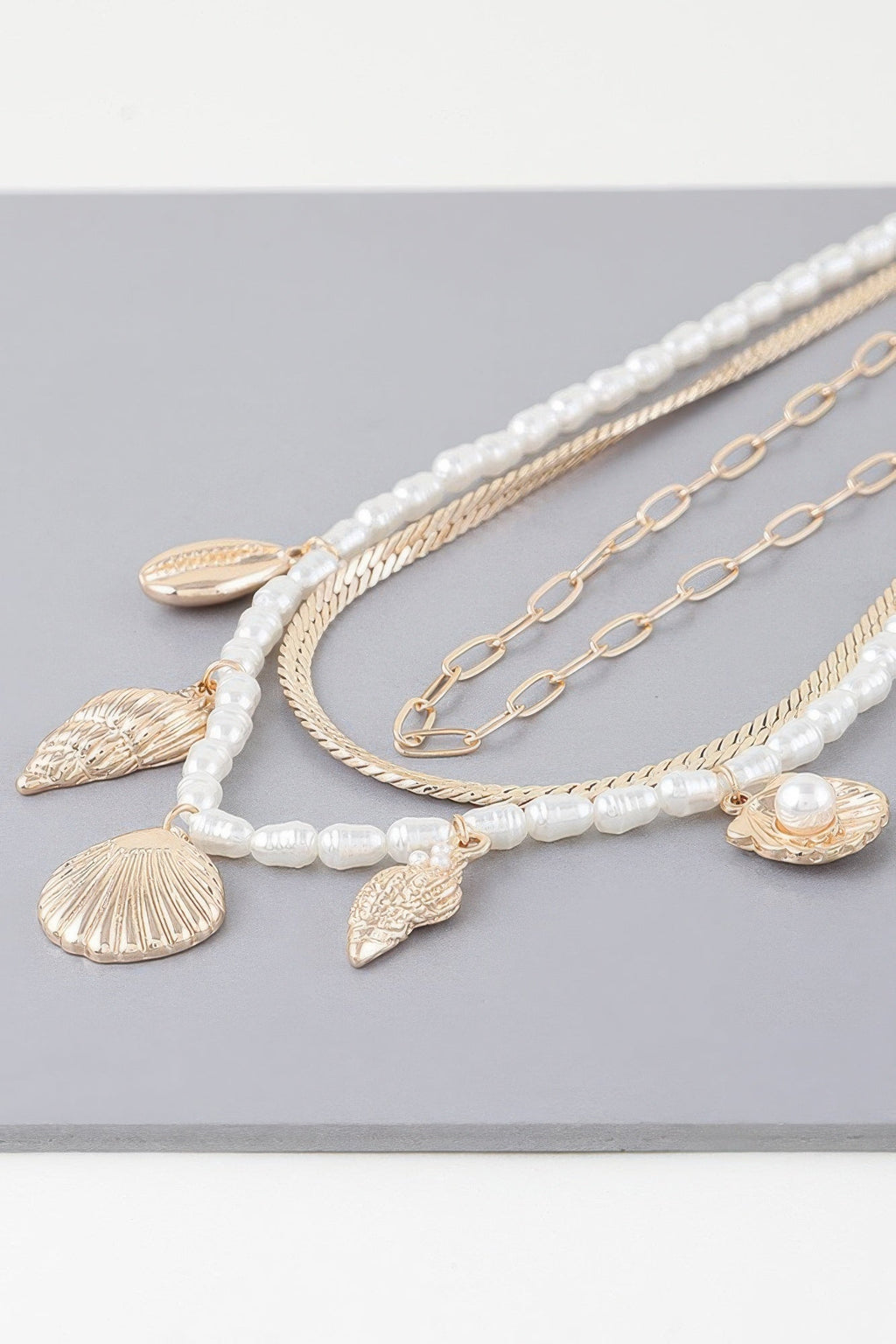 Collier multicoque