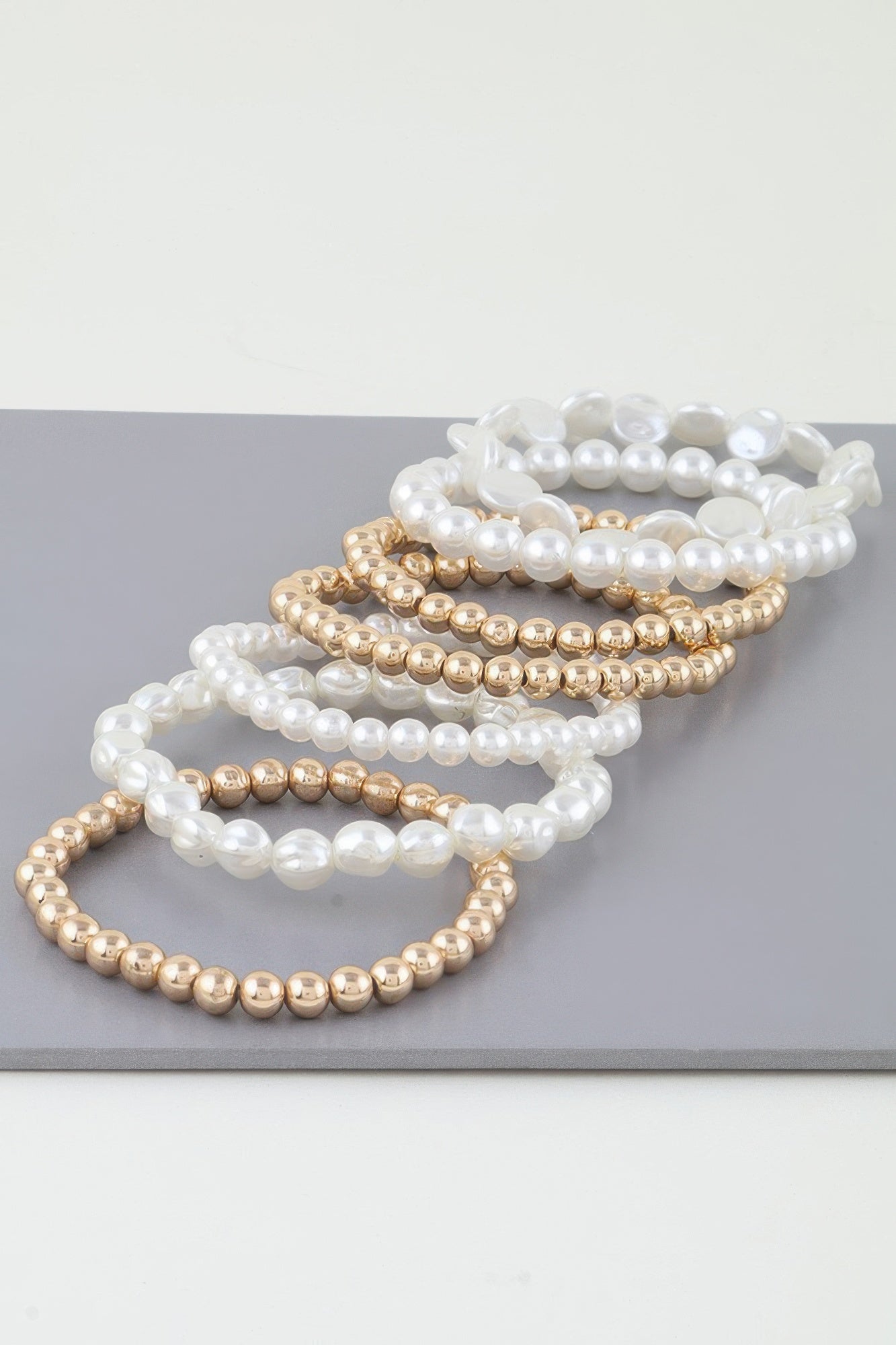 Bracelet perlé multi-pierres