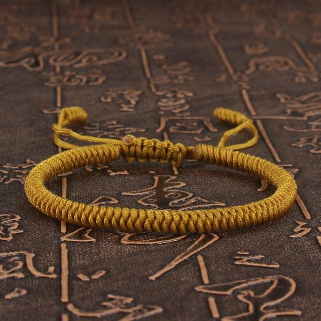 Bracelet Tressé Fait Main à Nœud Porte-Bonheur Fil Rouge Protection Ajustable Unisexe