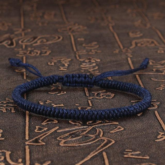 Bracelet Tressé Fait Main à Nœud Porte-Bonheur Fil Rouge Protection Ajustable Unisexe