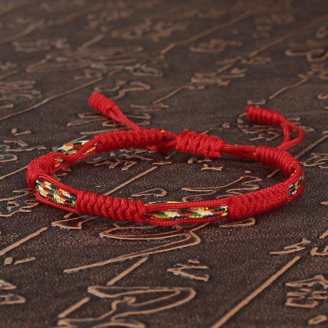 Bracelet Tressé Fait Main à Nœud Porte-Bonheur Fil Rouge Protection Ajustable Unisexe