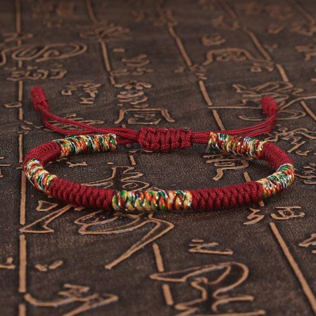 Bracelet Tressé Fait Main à Nœud Porte-Bonheur Fil Rouge Protection Ajustable Unisexe