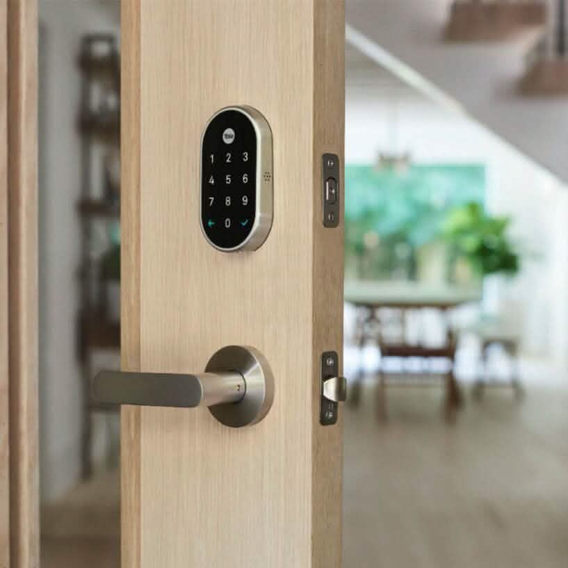 Nest x Yale - Serrure intelligente Wi-Fi avec remplacement de pêne dormant (reconditionnée)