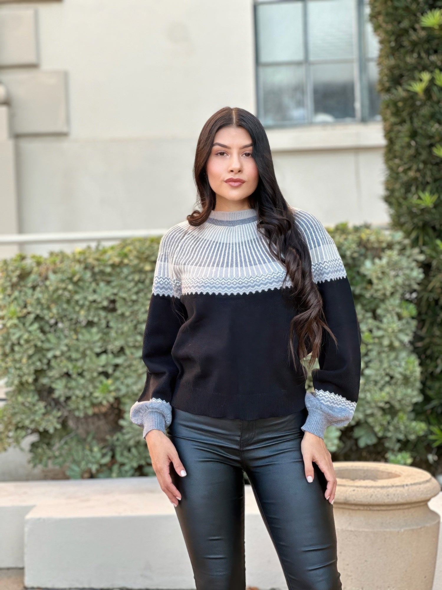 Pull en maille color block neutre